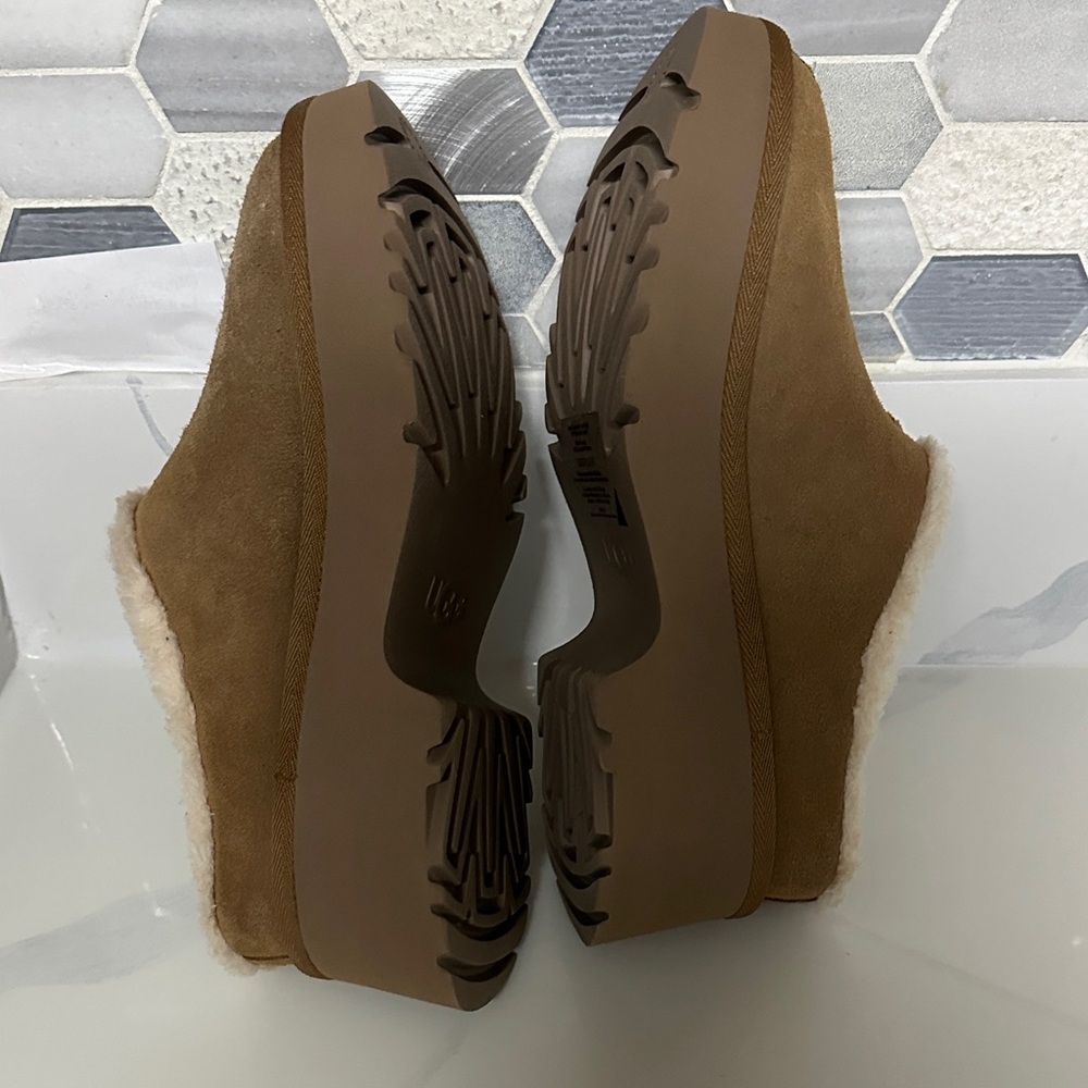 UGG Tan Shearling Lined Slippers - Picture 3 of 9